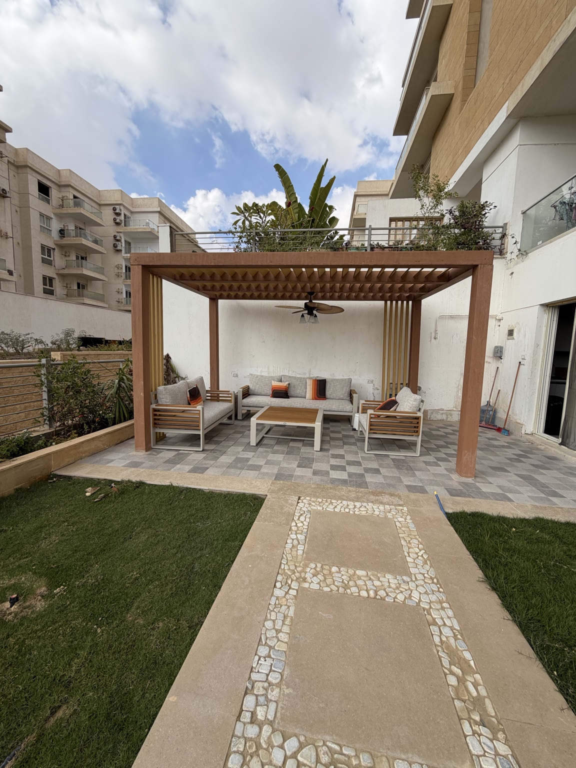 Mountain View Outdoor Area — Completed outdoor area